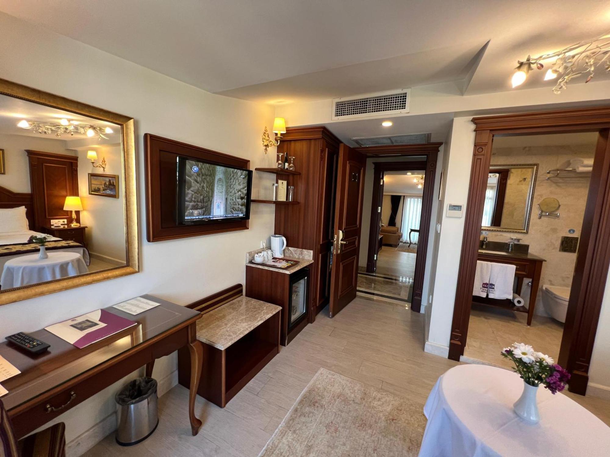 Glk Premier Regency Suites & Spa Istanbul Exterior foto