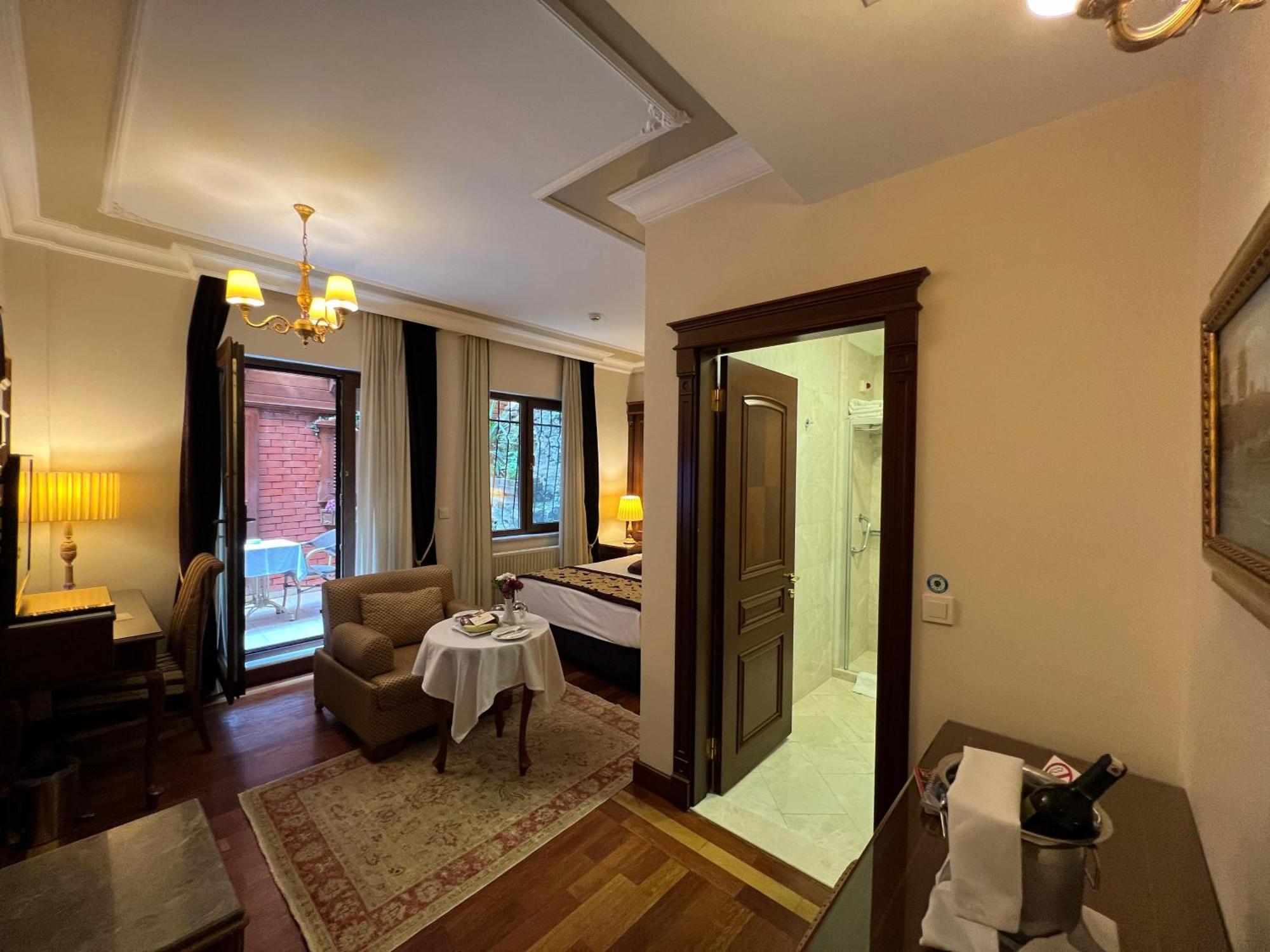 Glk Premier Regency Suites & Spa Istanbul Exterior foto